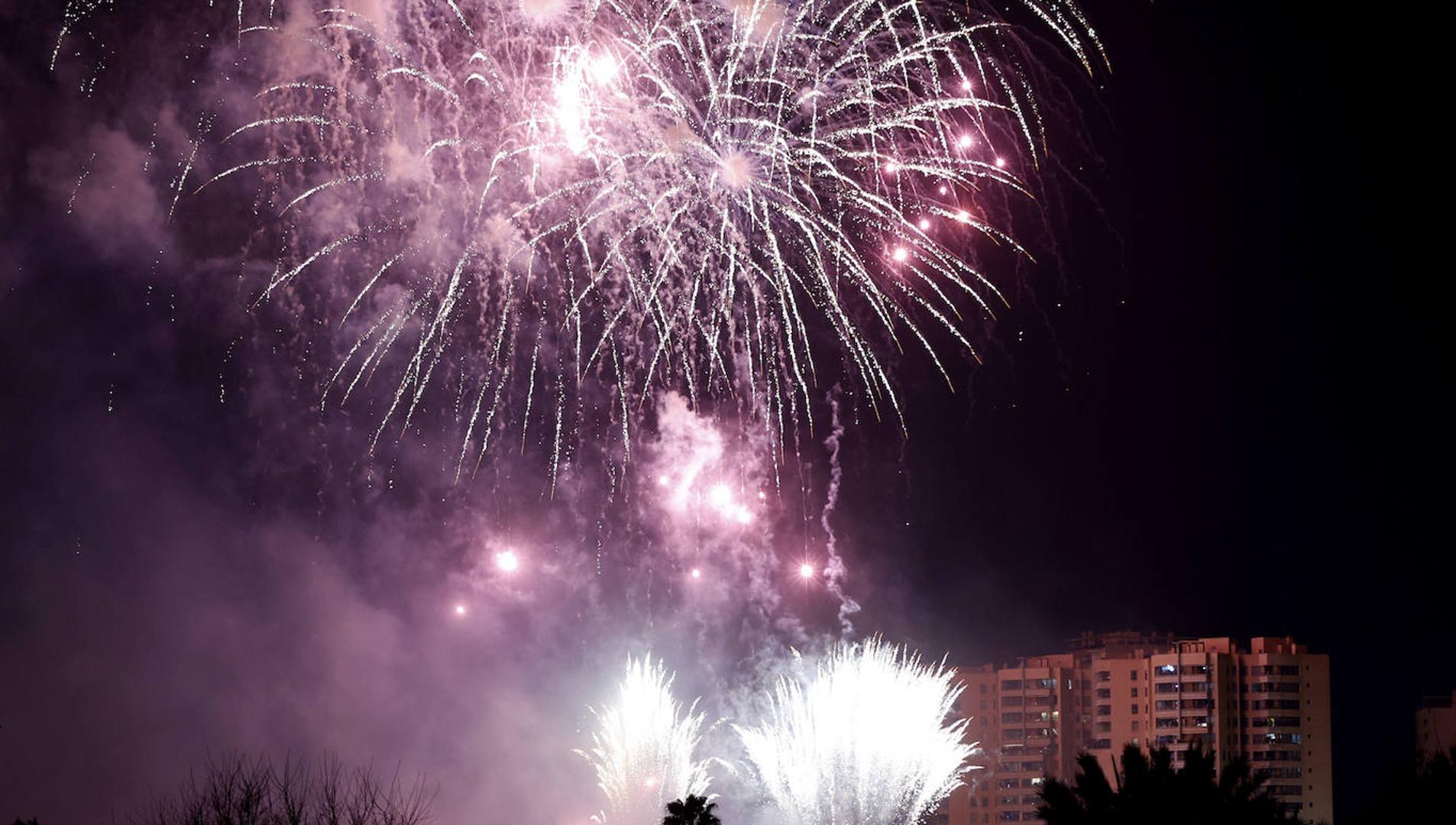 Castillos de fuegos artificiales en Valencia Horario y ubicación de